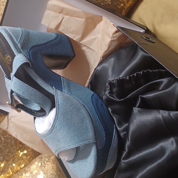 Denim stack heels - Picture 2 of 6